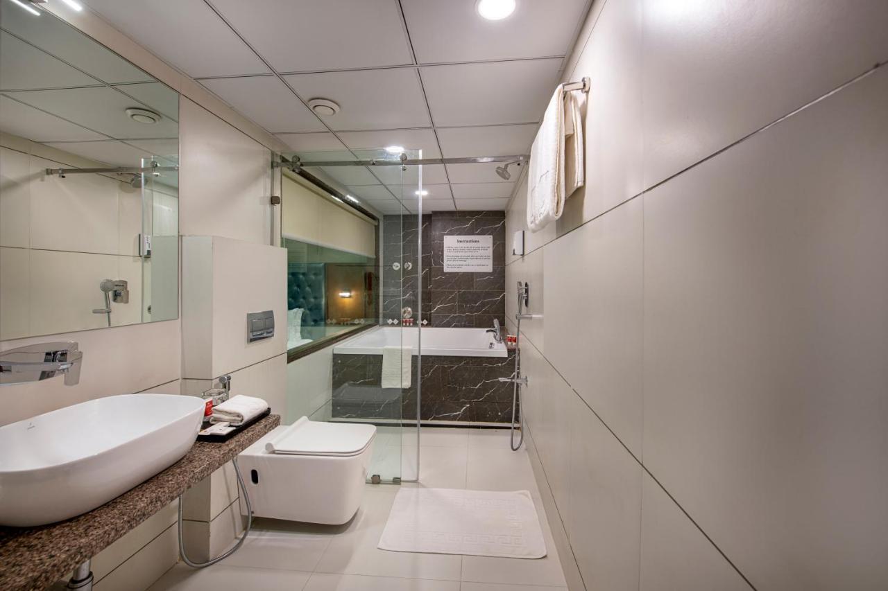 Sk Lords Inn Ahmedabad Esterno foto