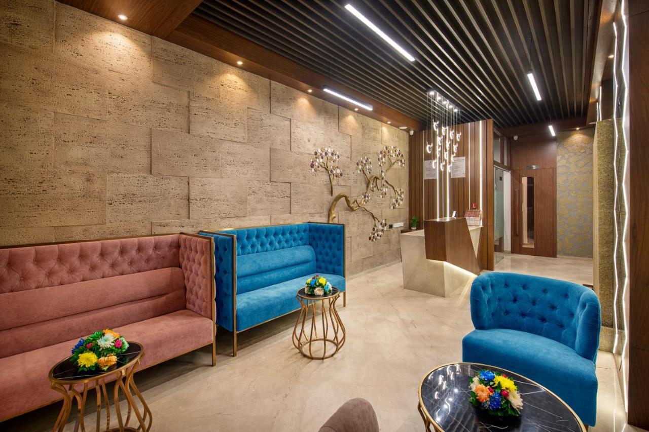 Sk Lords Inn Ahmedabad Esterno foto